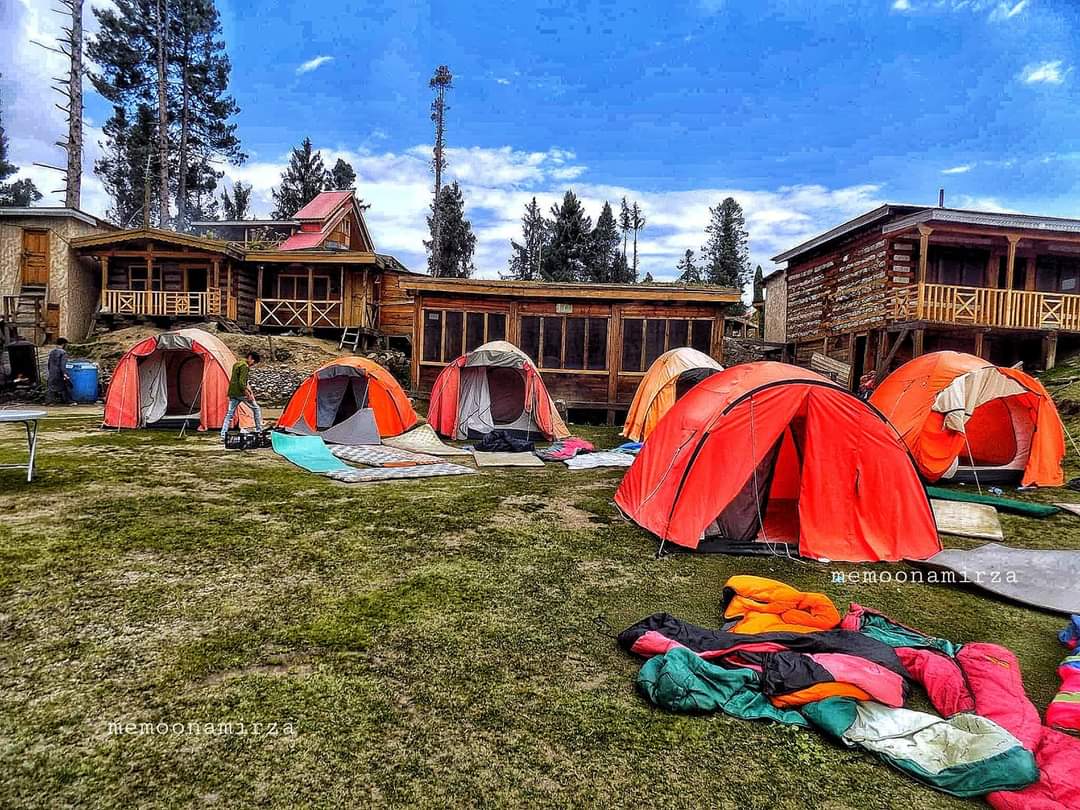 Fairy Meadows Broad View Hotel And Resort